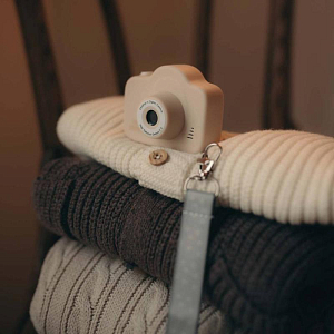 Цифровая камера Mrs. Ertha "Cam Cam Little Daisys", очарование маргариток с кремовым